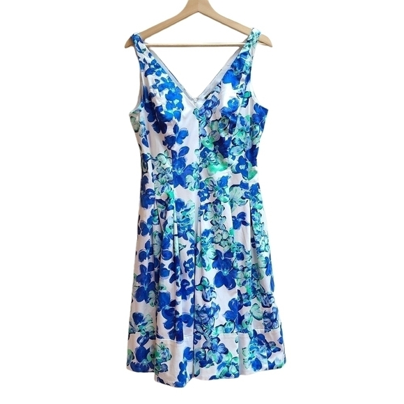 Lauren Ralph Lauren Cotton Blend Floral Dress, Size Medium - Picture 1 of 9